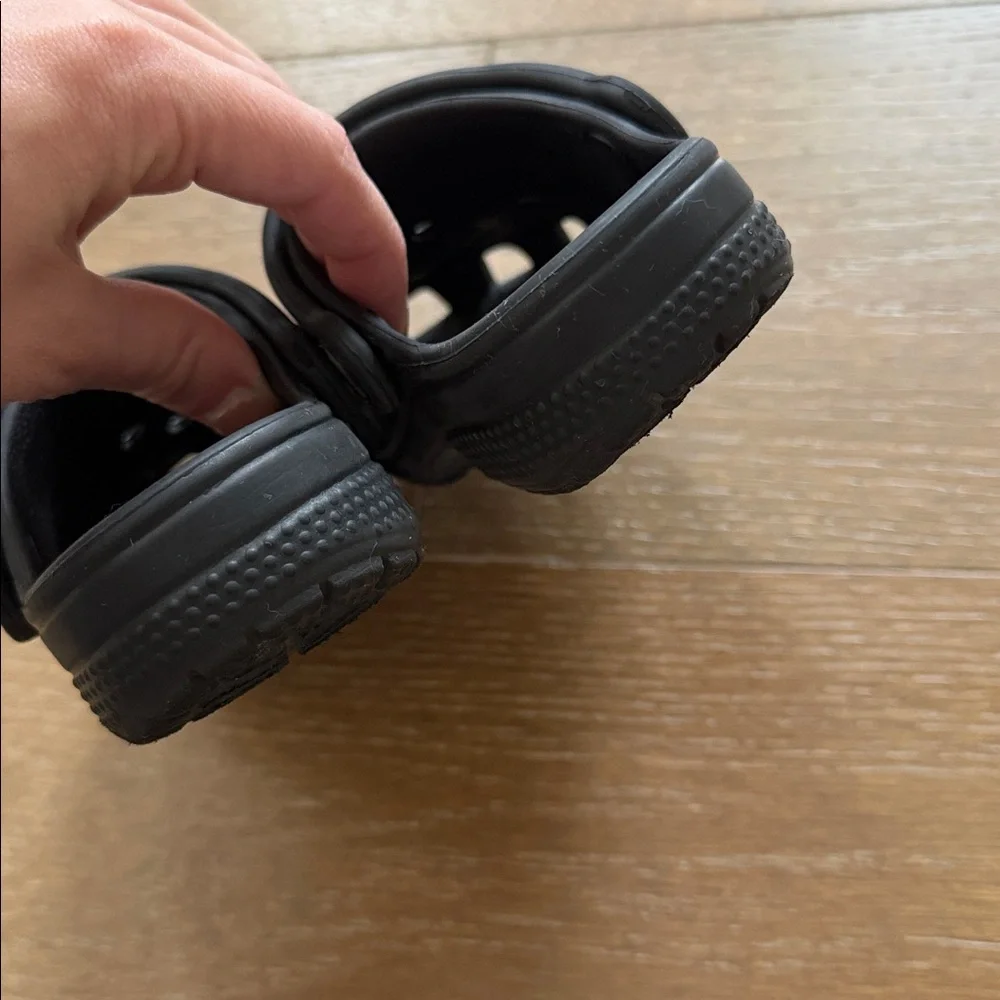 CROCS Kids Black Classic Clog with Sonic and Doug Jibbits | C9